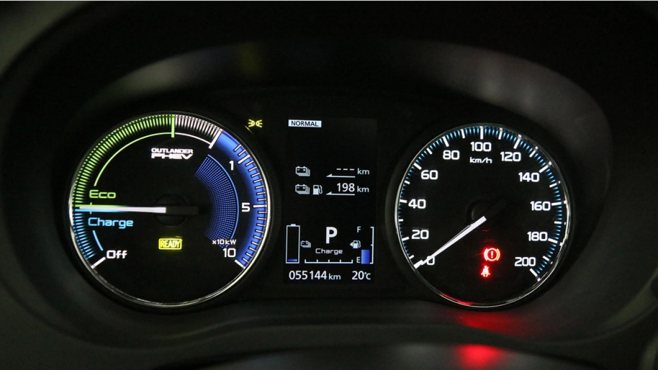 Mitsubishi Outlander 2.4 PHEV Instyle