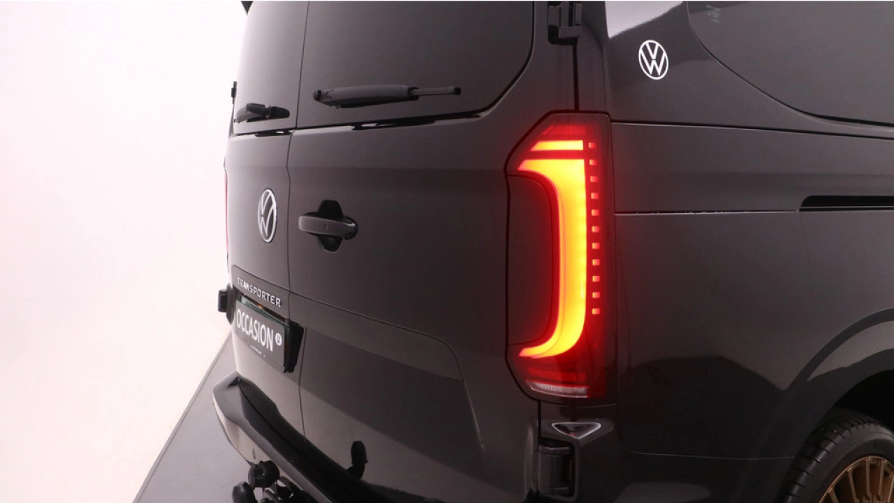 VW Bedrijfswagens Transporter 2.0 TDI L2H1 30 Bulli Dubbele Cabine