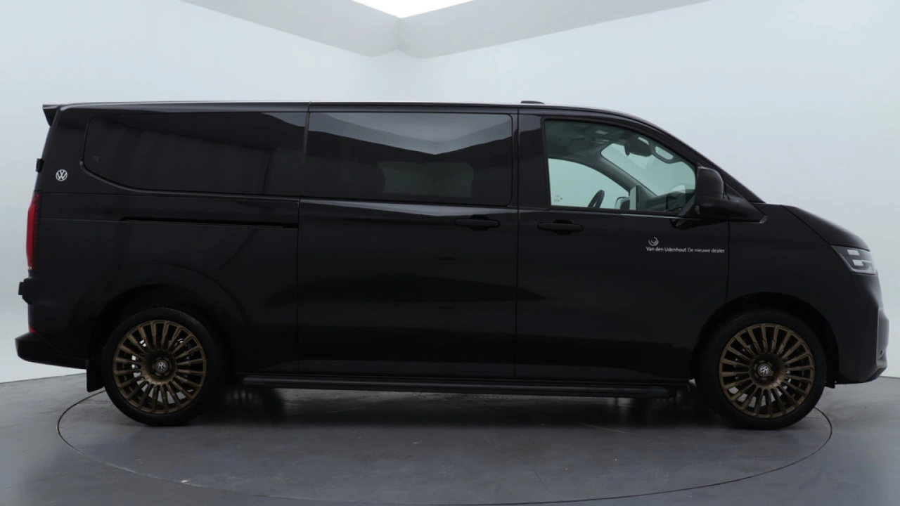 VW Bedrijfswagens Transporter 2.0 TDI L2H1 30 Bulli Dubbele Cabine