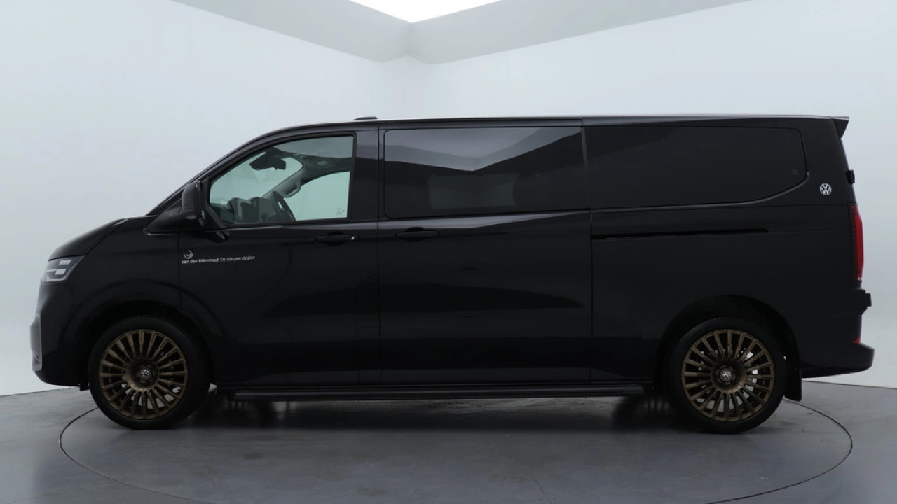 VW Bedrijfswagens Transporter 2.0 TDI L2H1 30 Bulli Dubbele Cabine