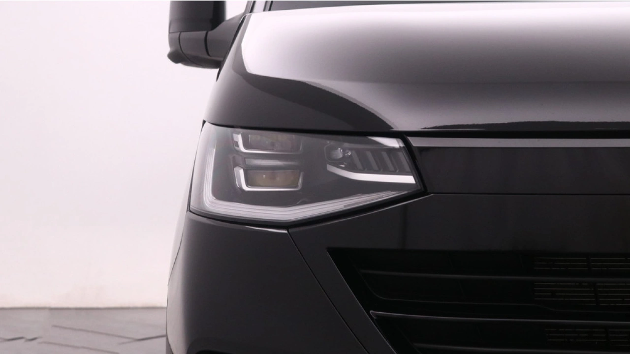 VW Bedrijfswagens Transporter 2.0 TDI L2H1 30 Bulli Dubbele Cabine