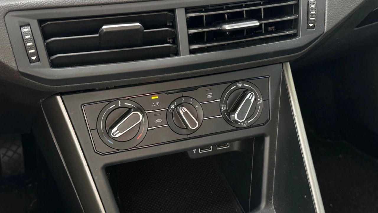 Volkswagen Polo 1.0 MPI 80pk Comfortline Navigatie Airco