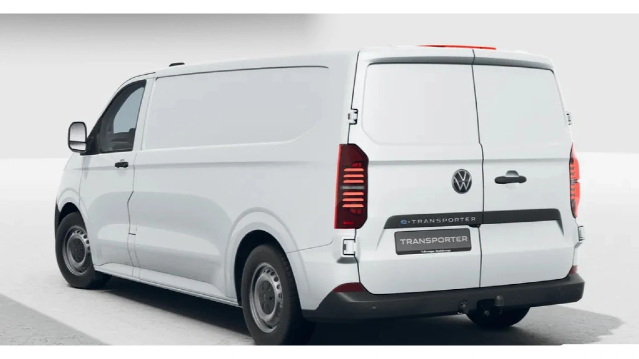 VW Bedrijfswagens E-Transporter L2H1 64kWh 136pk RWD 3.2T