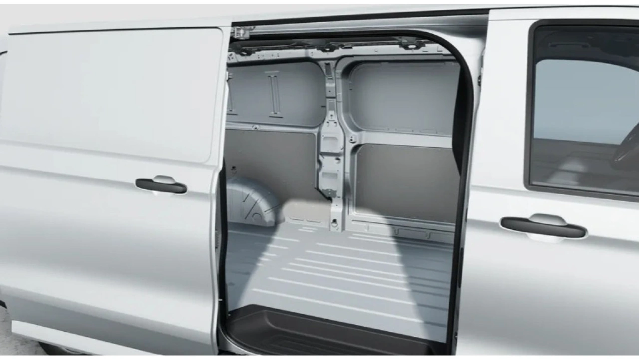 VW Bedrijfswagens E-Transporter L2H1 64kWh 136pk RWD 3.2T