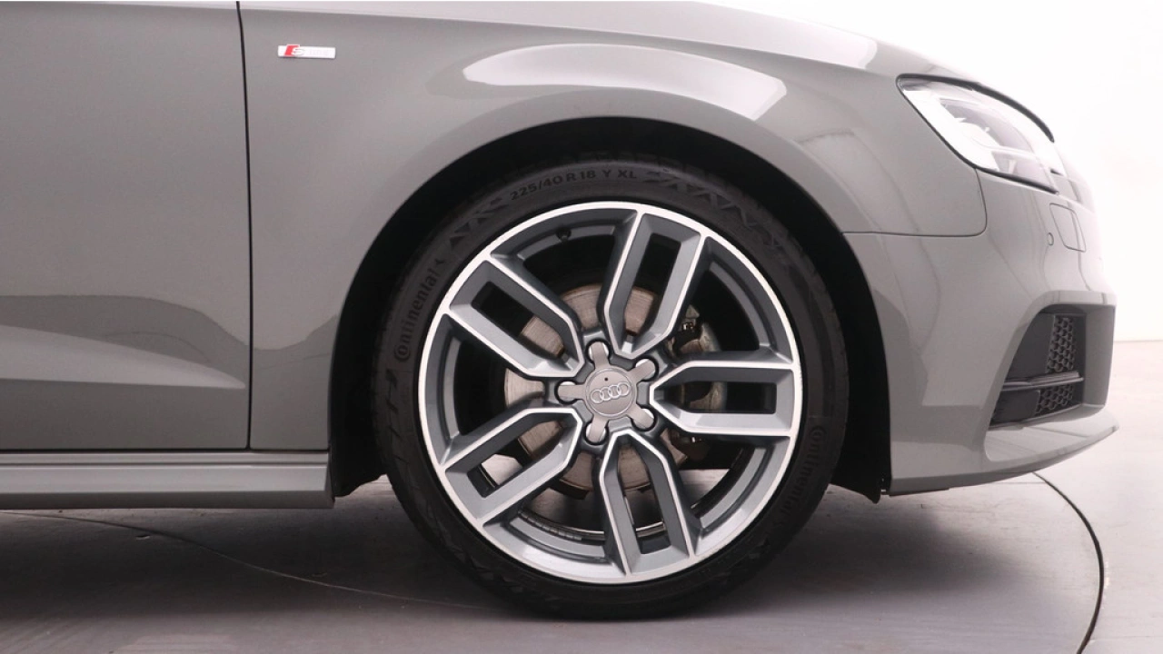 Audi A3 Sportback 35 TFSI CoD Advance Sport | Digitale cockpit | B&O | Comfort sleutel |