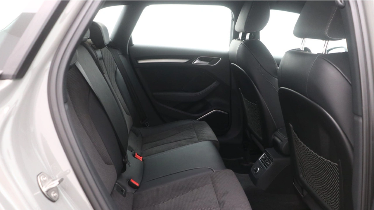 Audi A3 Sportback 35 TFSI CoD Advance Sport | Digitale cockpit | B&O | Comfort sleutel |