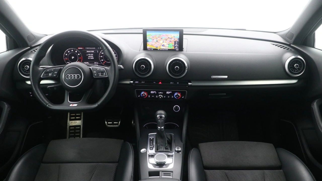 Audi A3 Sportback 35 TFSI CoD Advance Sport | Digitale cockpit | B&O | Comfort sleutel |