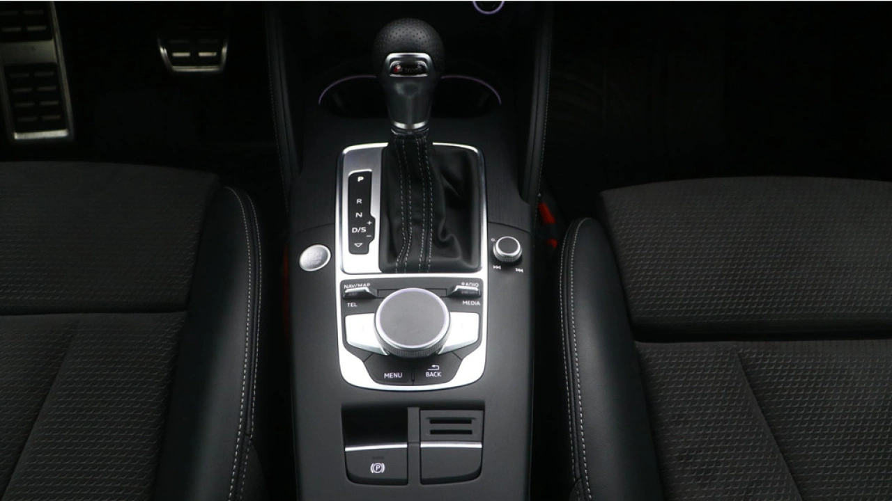 Audi A3 Sportback 35 TFSI CoD Advance Sport | Digitale cockpit | B&O | Comfort sleutel |
