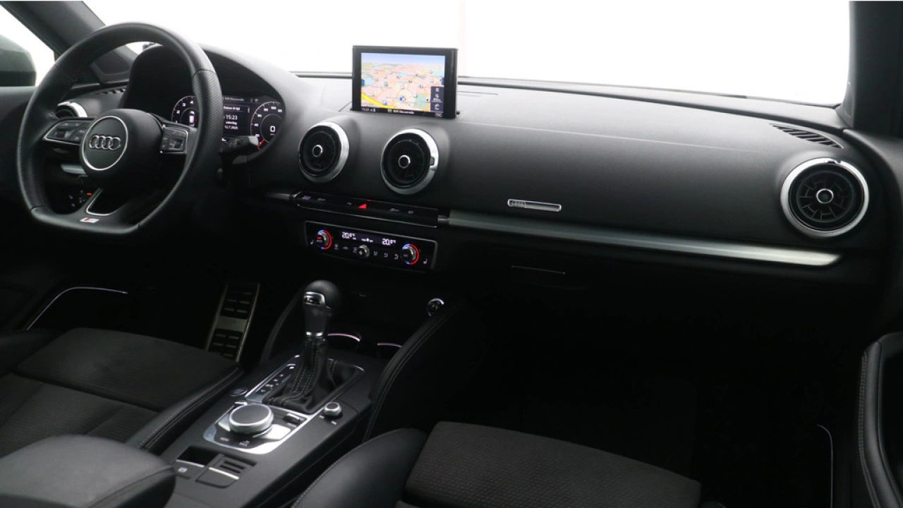 Audi A3 Sportback 35 TFSI CoD Advance Sport | Digitale cockpit | B&O | Comfort sleutel |