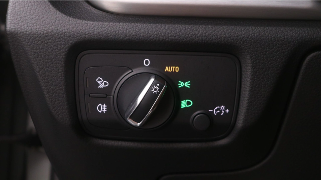 Audi A3 Sportback 35 TFSI CoD Advance Sport | Digitale cockpit | B&O | Comfort sleutel |