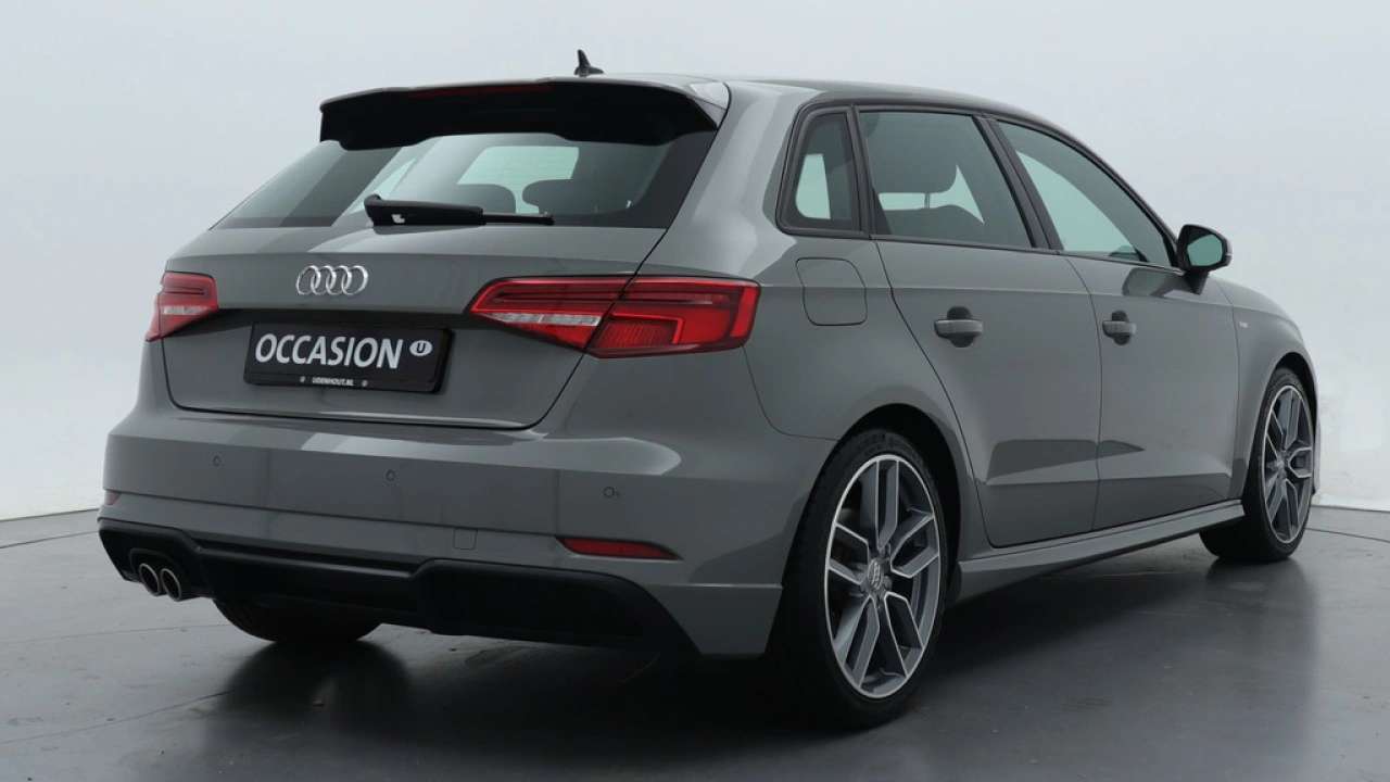 Audi A3 Sportback 35 TFSI CoD Advance Sport | Digitale cockpit | B&O | Comfort sleutel |