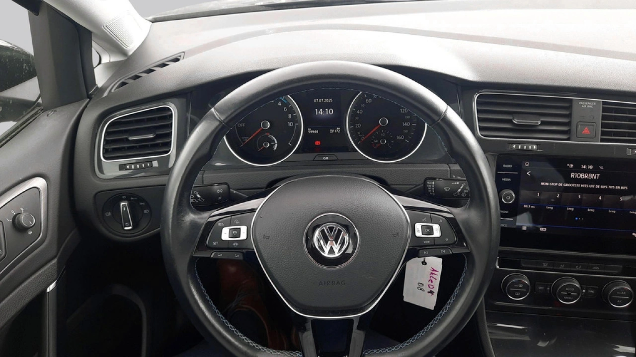 Volkswagen e-Golf 36kWh E-DITION | LED | Navigatie |