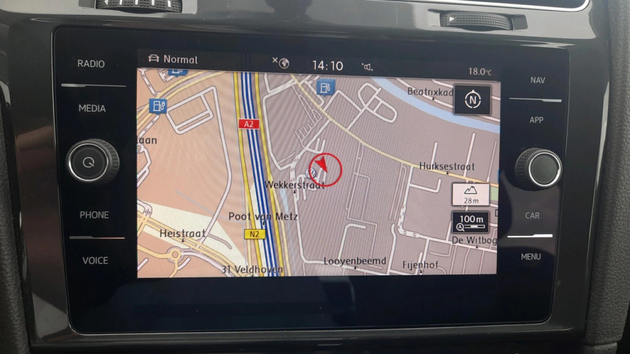 Volkswagen e-Golf 36kWh E-DITION | LED | Navigatie |