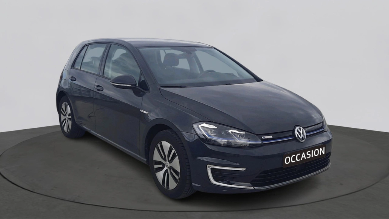Volkswagen e-Golf 36kWh E-DITION | LED | Navigatie |