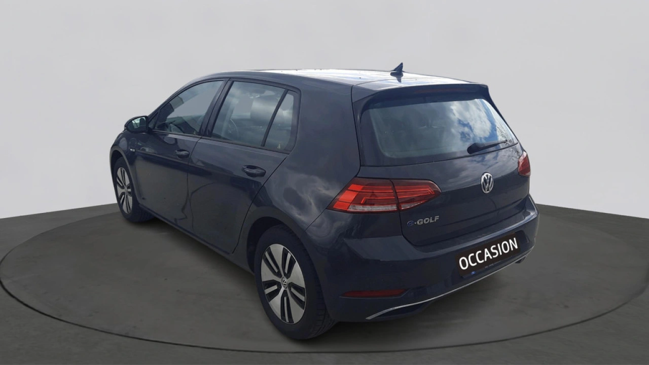 Volkswagen e-Golf 36kWh E-DITION | LED | Navigatie |