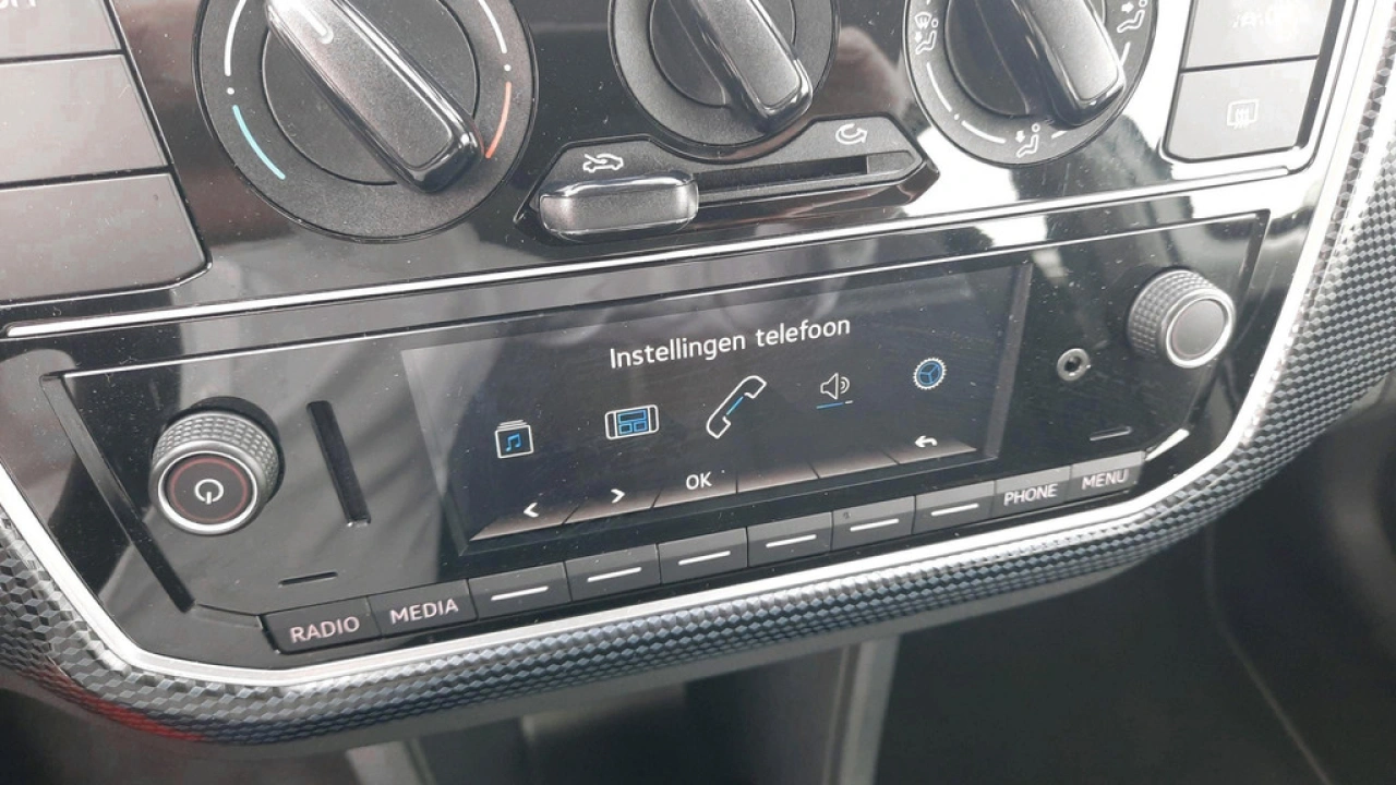 Volkswagen up! 1.0 | Airco | Smartphone integratie | 13.000 km!