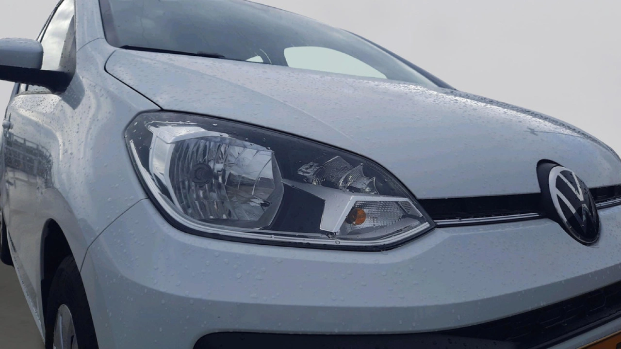 Volkswagen up! 1.0 | Airco | Smartphone integratie | 13.000 km!