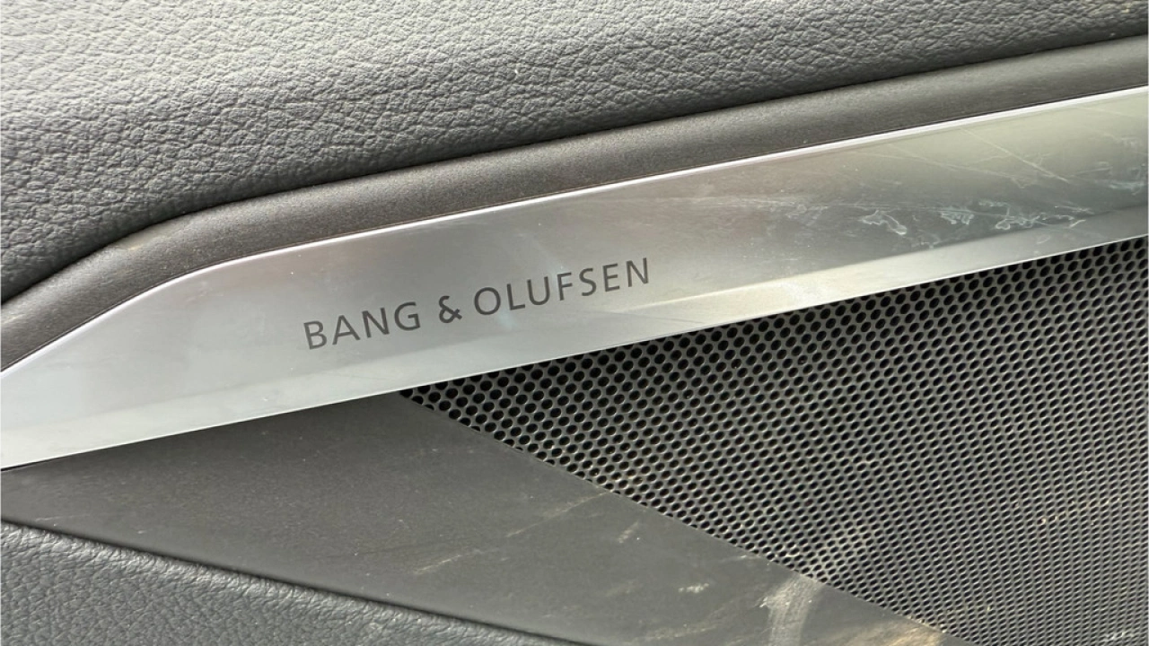 Audi Q8 e-tron 55 quattro Advanced Edition 115 kWh | Stoelventilatie | Trekhaak | B&O | Panorama dak |
