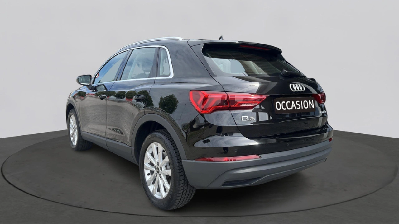 Audi Q3 45 TFSI e 245Pk Advanced Edition / Trekhaak / Stoelverwarming / PDC V+A