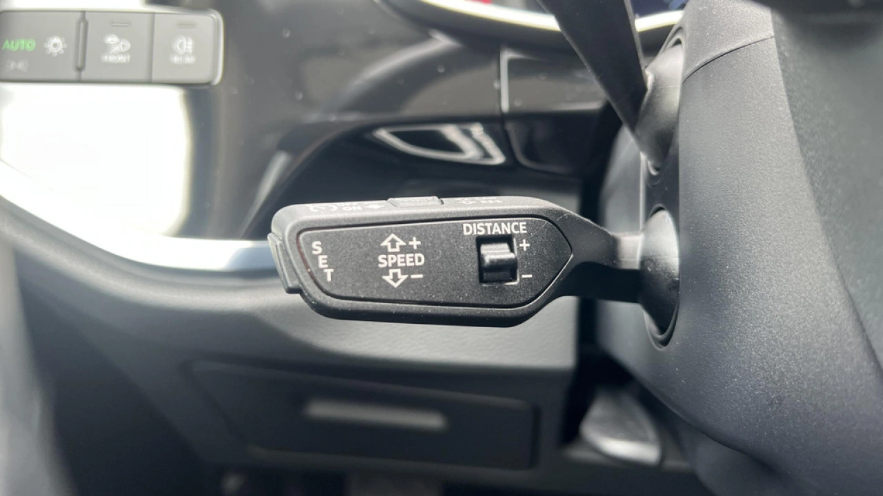 Audi Q3 45 TFSI e 245Pk Advanced Edition / Trekhaak / Stoelverwarming / PDC V+A