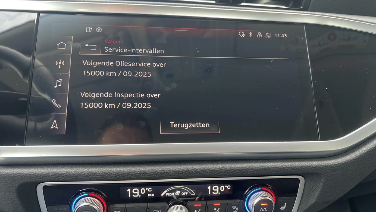 Audi Q3 45 TFSI e 245Pk Advanced Edition / Trekhaak / Stoelverwarming / PDC V+A