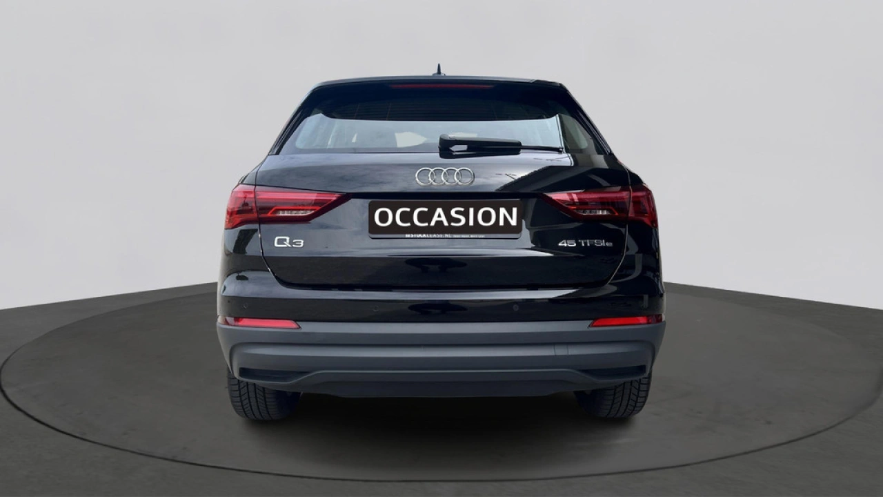 Audi Q3 45 TFSI e 245Pk Advanced Edition / Trekhaak / Stoelverwarming / PDC V+A