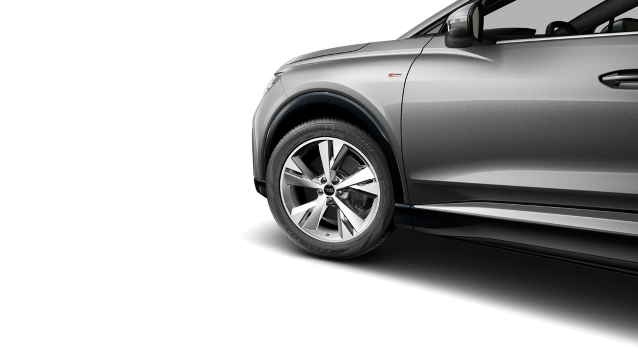 Audi Q4 e-tron Q4 40 e-tron 204 1AT Edition