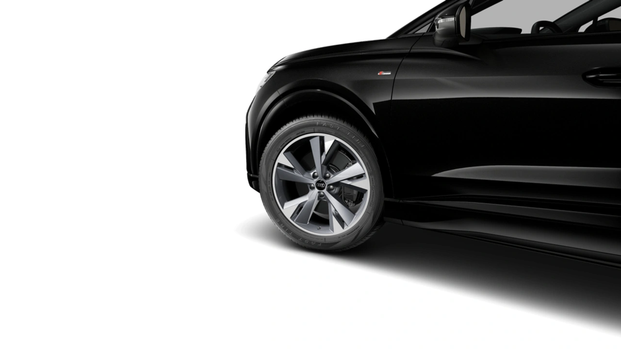 Audi Q4 e-tron Q4 40 e-tron 204 1AT Advanced edition