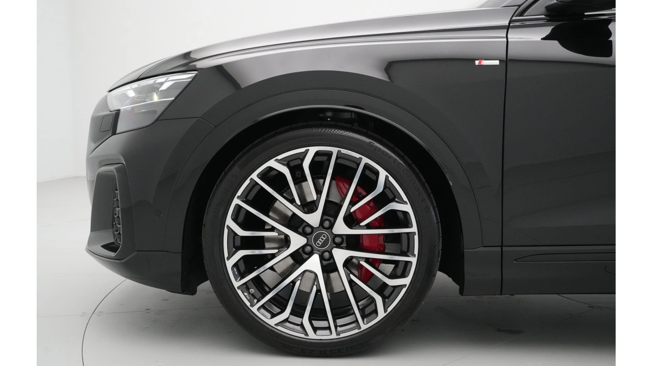 Audi Q8 60 TFSI e 490 Tiptronic Pro Line S Competition