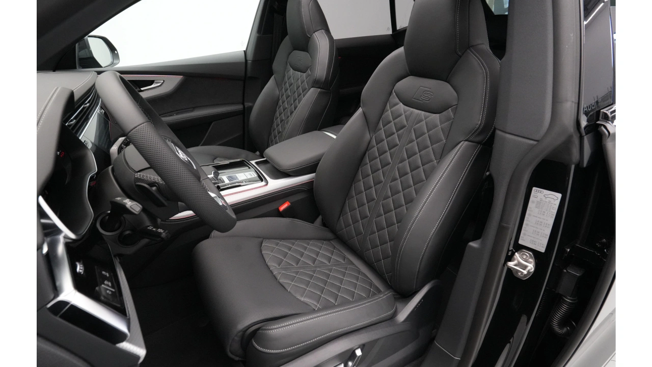 Audi Q8 60 TFSI e 490 Tiptronic Pro Line S Competition