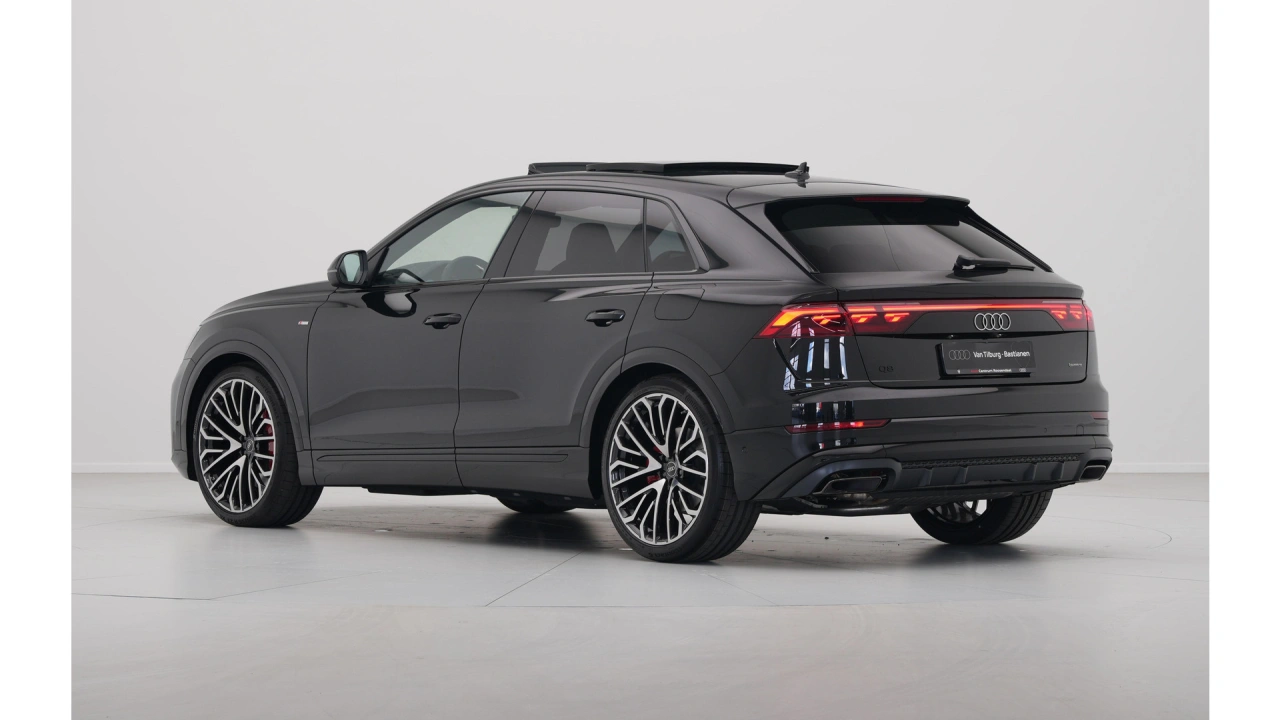 Audi Q8 60 TFSI e 490 Tiptronic Pro Line S Competition