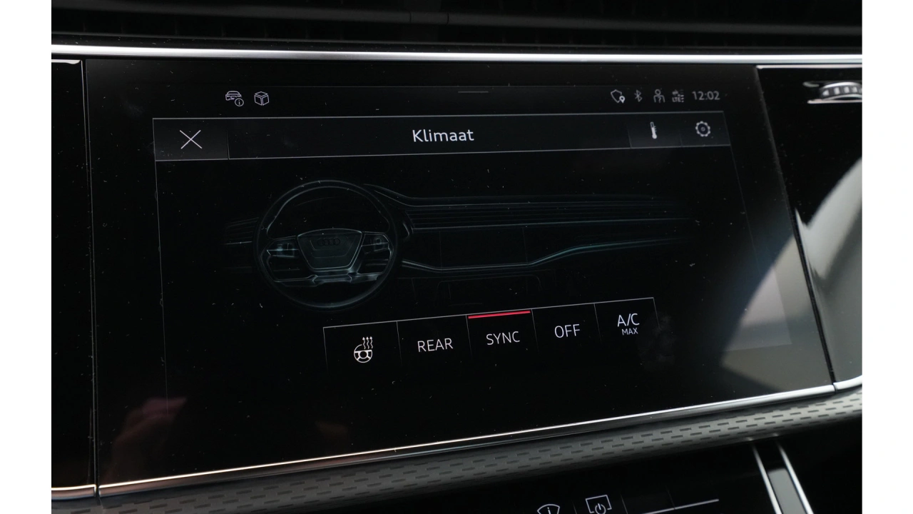 Audi Q8 60 TFSI e 490 Tiptronic Pro Line S Competition