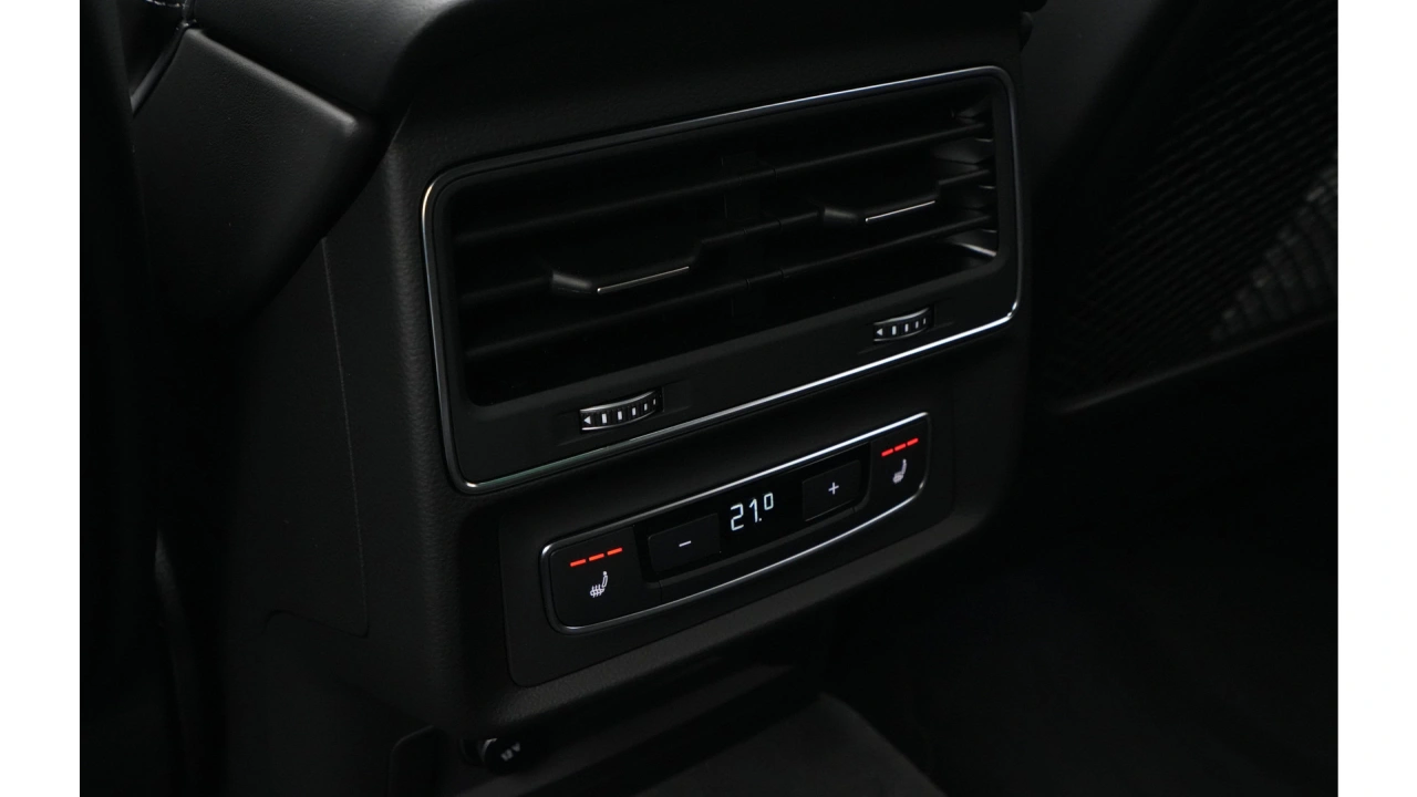 Audi Q8 60 TFSI e 490 Tiptronic Pro Line S Competition