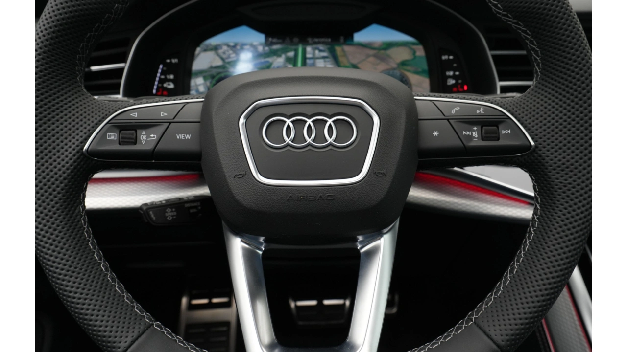 Audi Q8 60 TFSI e 490 Tiptronic Pro Line S Competition