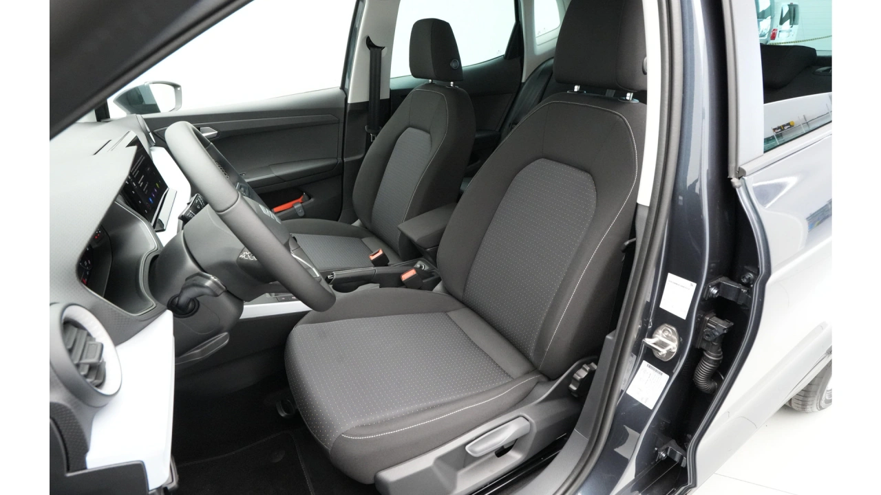 SEAT Arona 1.0 EcoTSI 95 5MT Style Business Connect