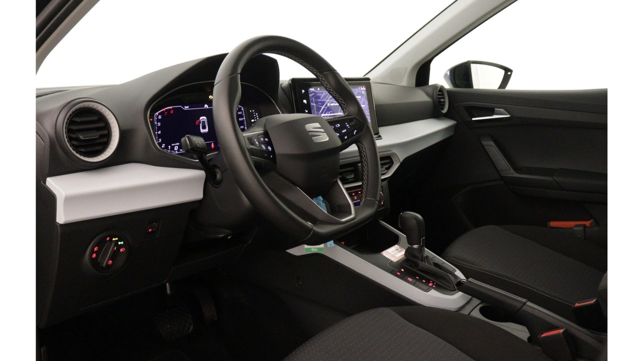SEAT Arona 1.0 EcoTSI 95 5MT Style Business Connect