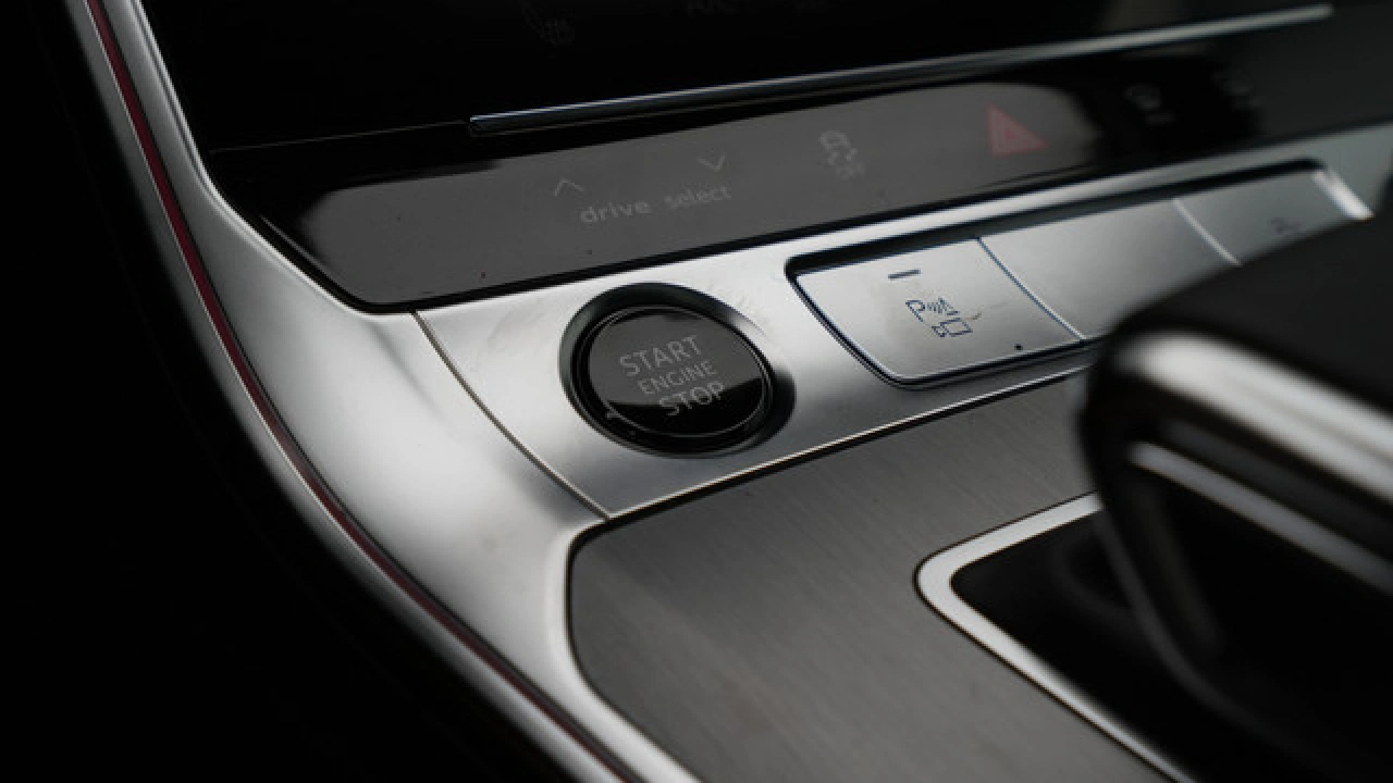 Audi A6 Avant 50 TFSI e quattro 299 S tronic S edition Competition