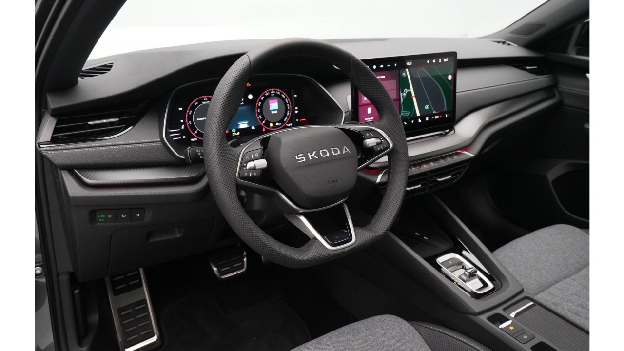 Škoda Octavia Combi 1.5 TSI e-TEC MHEV 150 7DSG Sportline Business