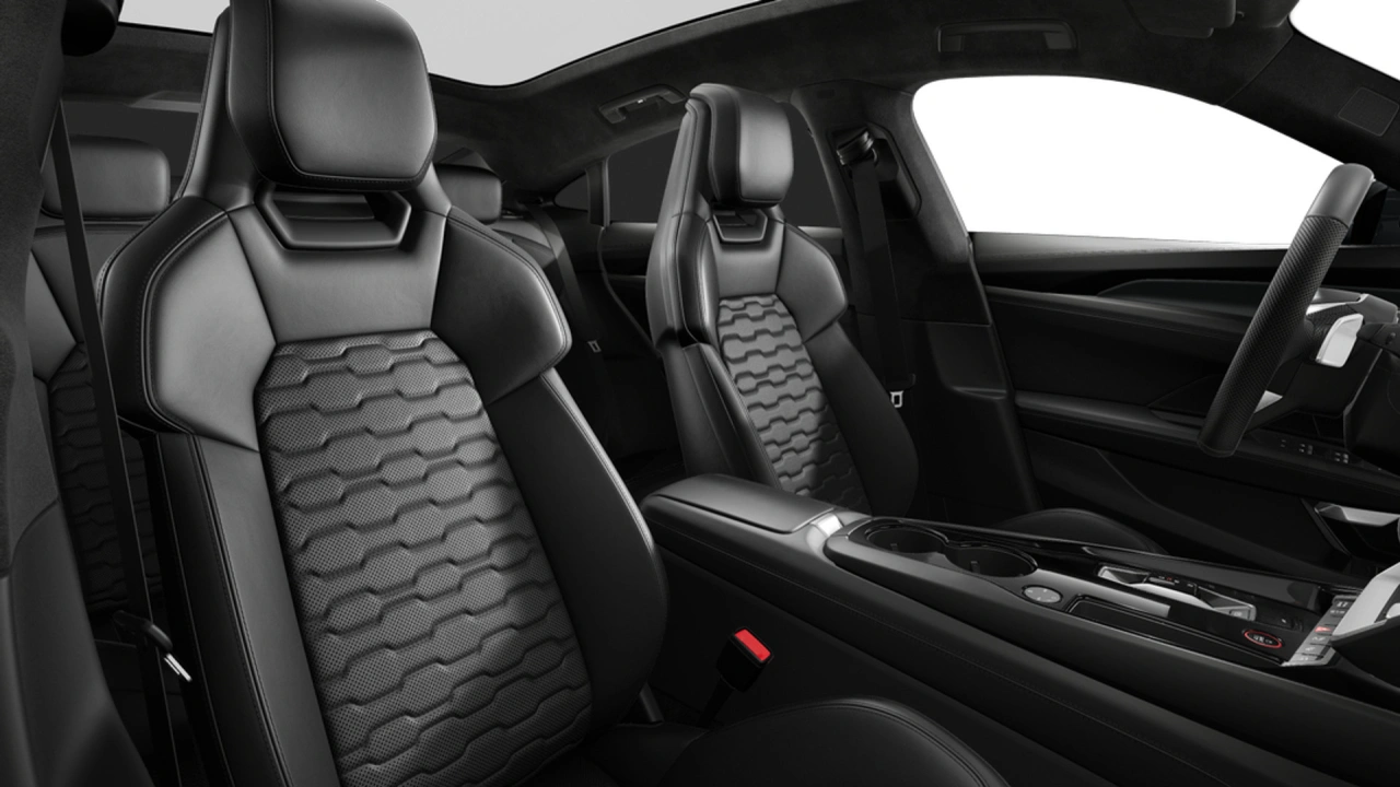 Audi e-tron GT QUATTRO RS e-tron GT Performance 97kWh 794 2AT