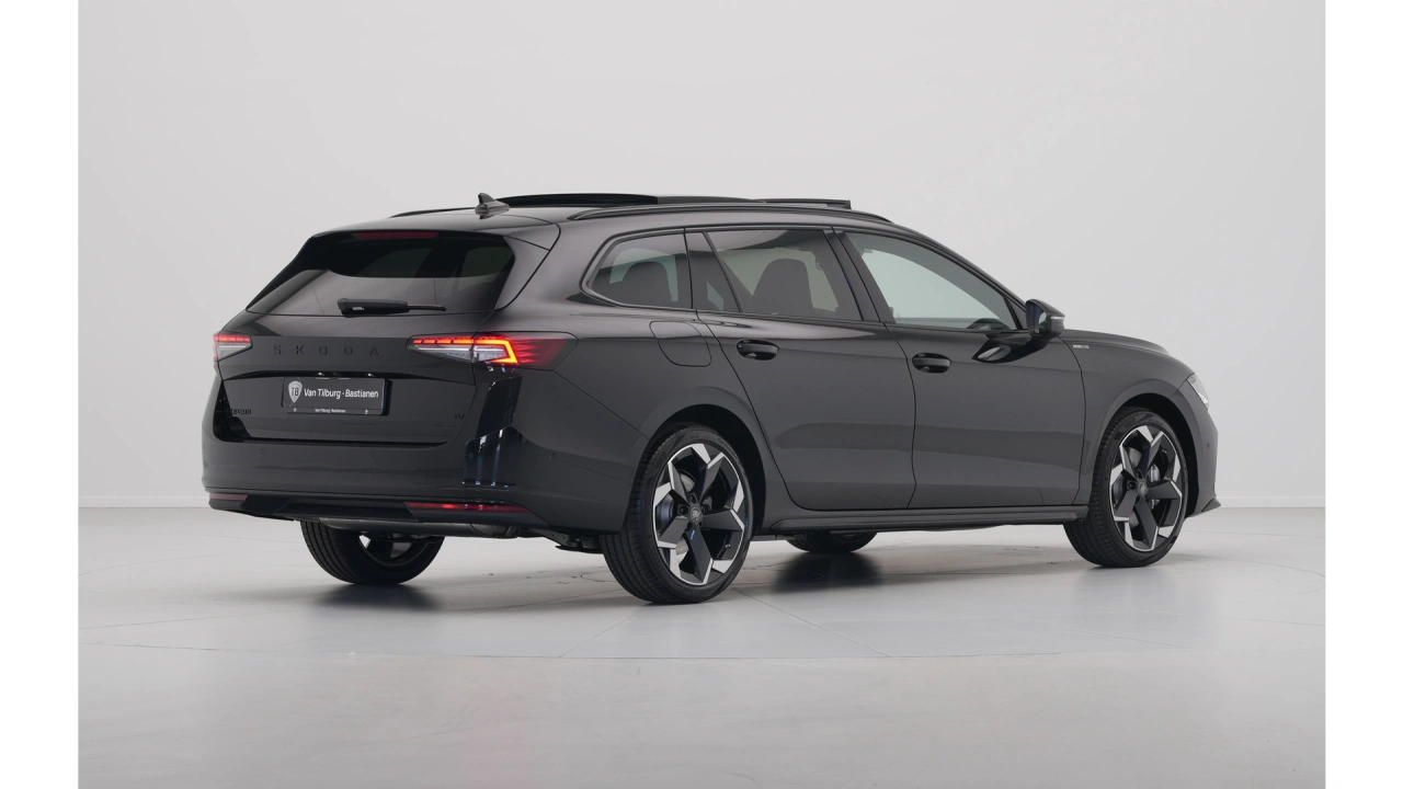 Škoda Superb Combi 1.5 TSI iV 204 6DSG Sportline Business