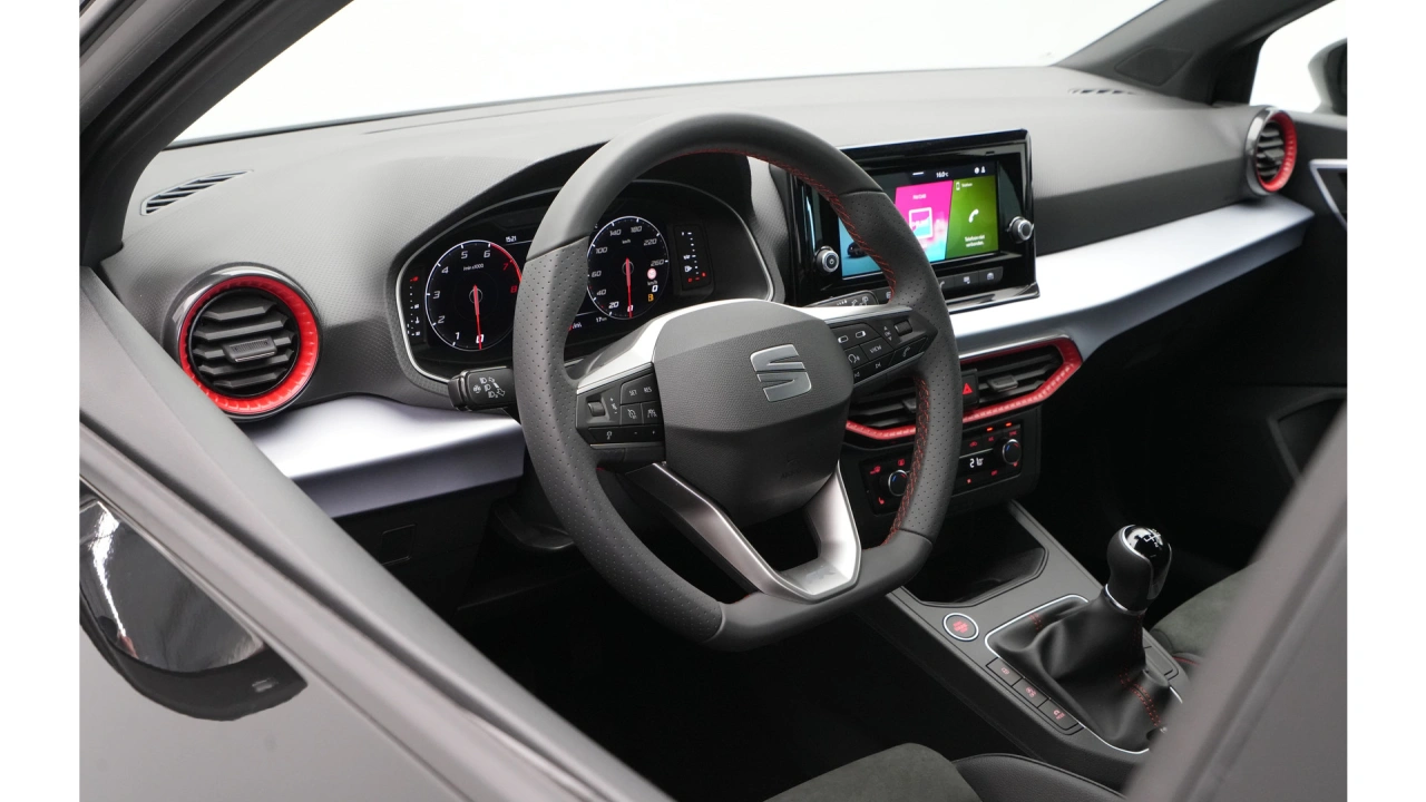 SEAT Ibiza 1.0 EcoTSI 95 5MT FR Business Connect