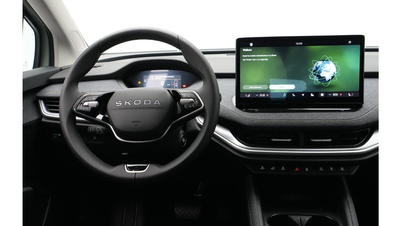 Škoda Elroq 82 Elektromotor 286 1AT Business Edition