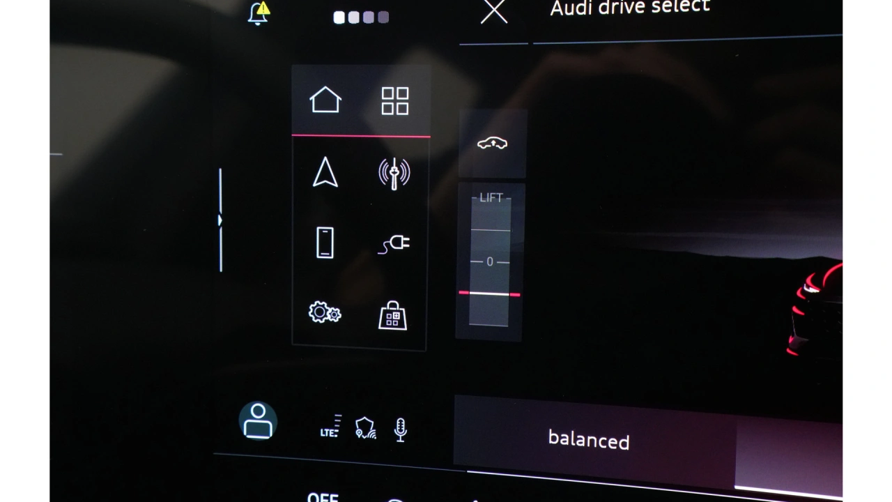 Audi A6 Sportback e-tron 367 1AT S edition