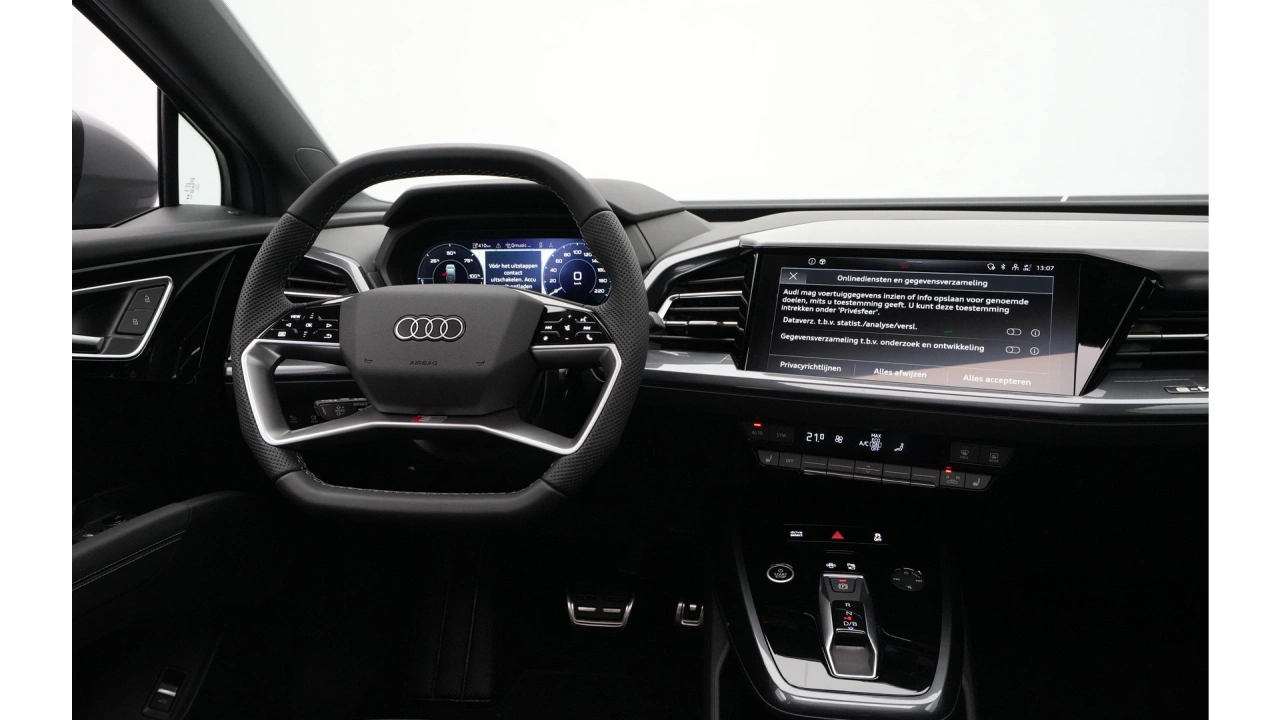 Audi Q4 Sportback e-tron Q4 Sportback 45 e-tron quattro 286 1AT S edition