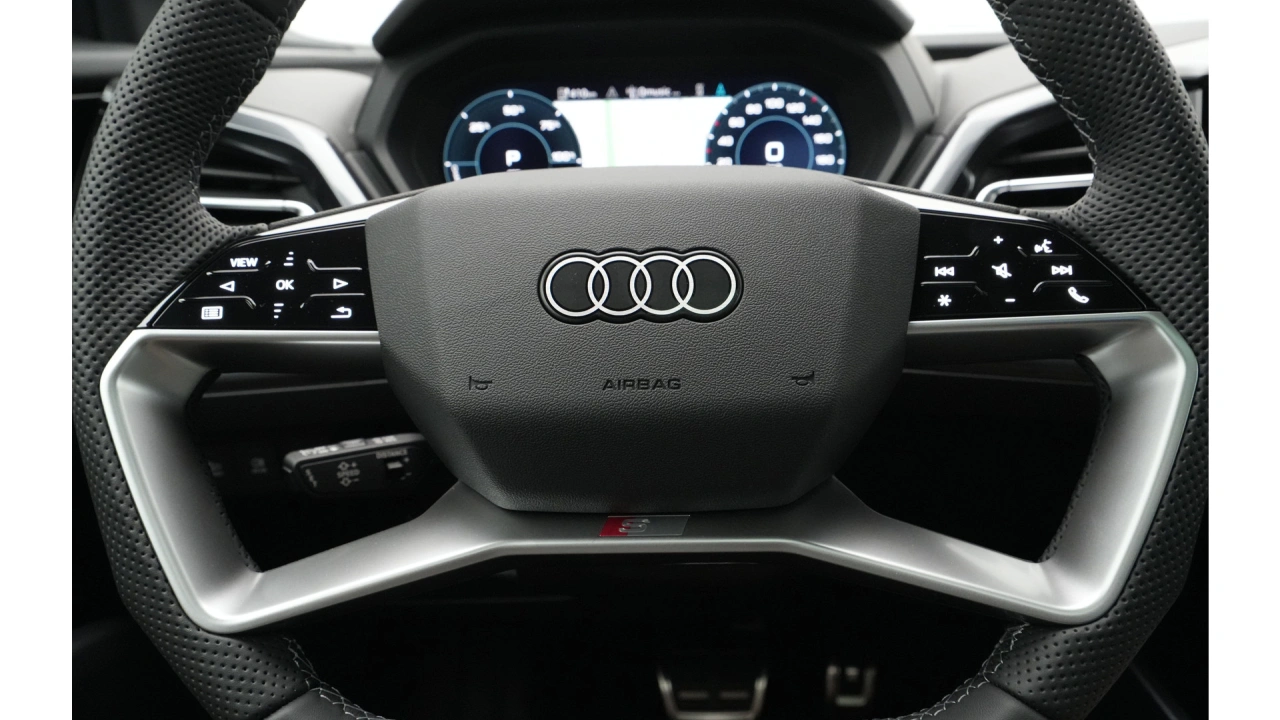 Audi Q4 Sportback e-tron Q4 Sportback 45 e-tron quattro 286 1AT S edition