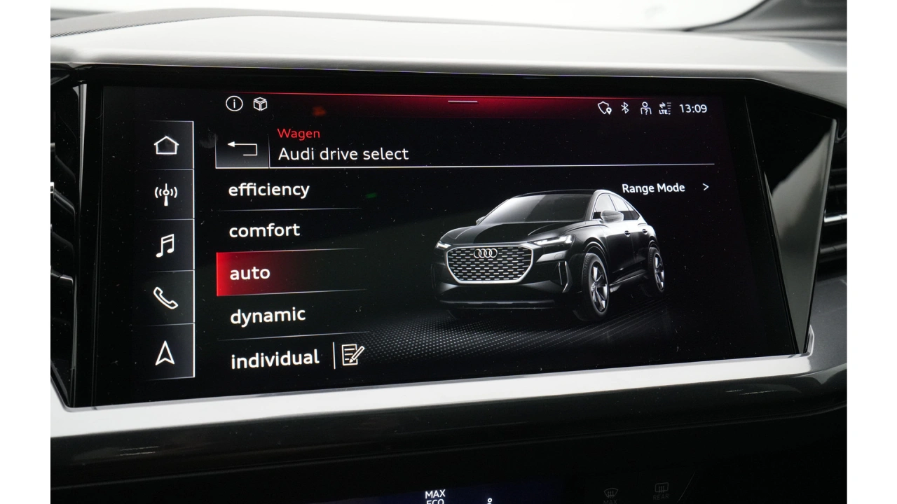 Audi Q4 Sportback e-tron Q4 Sportback 45 e-tron quattro 286 1AT S edition