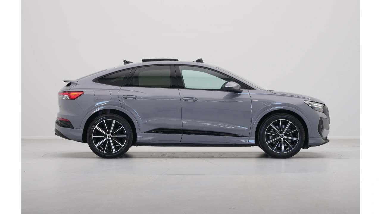 Audi Q4 Sportback e-tron Q4 Sportback 45 e-tron quattro 286 1AT S edition