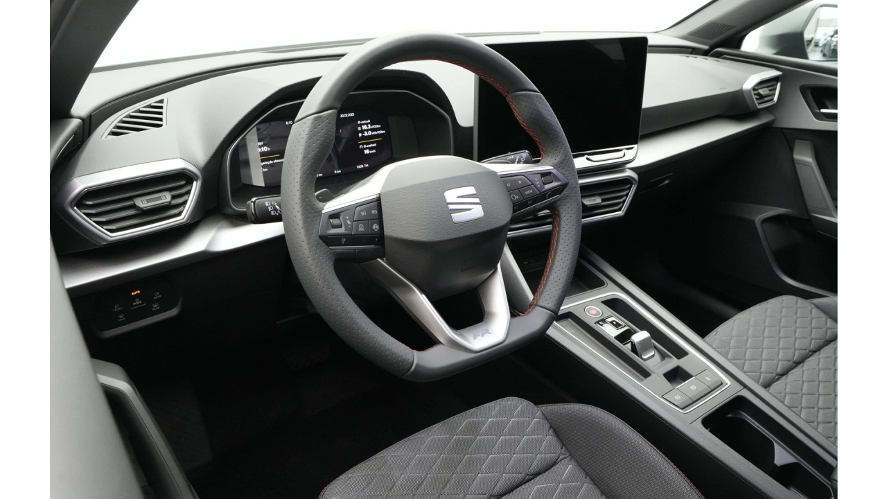 SEAT Leon Sportstourer 1.5 TSI eHybrid 204 6DSG FR Business