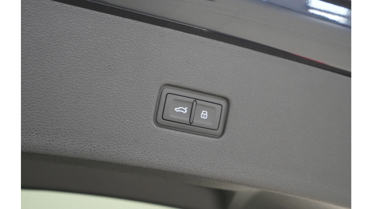 Audi Q8 55 TFSI e 394 Tiptronic Pro Line S