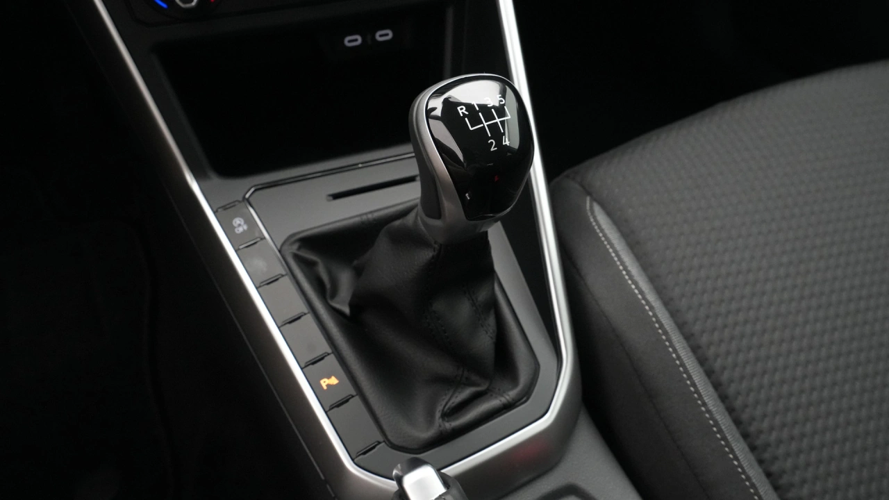 Volkswagen Polo 1.0 TSI 95 5MT Life Edition
